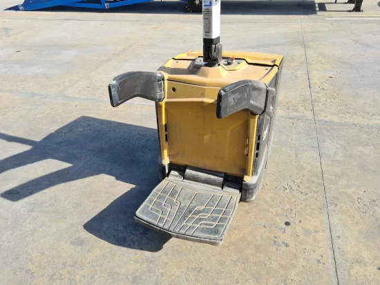 CATERPILLAR elektromos raklapemelő