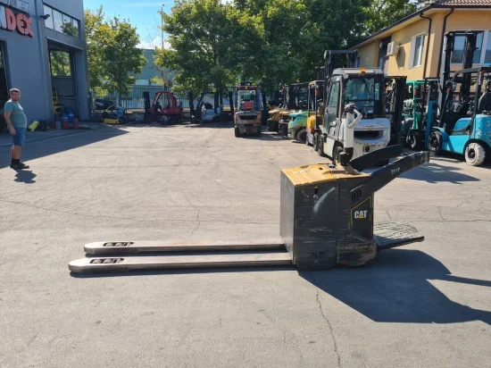 CATERPILLAR elektromos raklapemelő