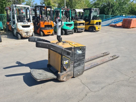 CATERPILLAR elektromos raklapemelő