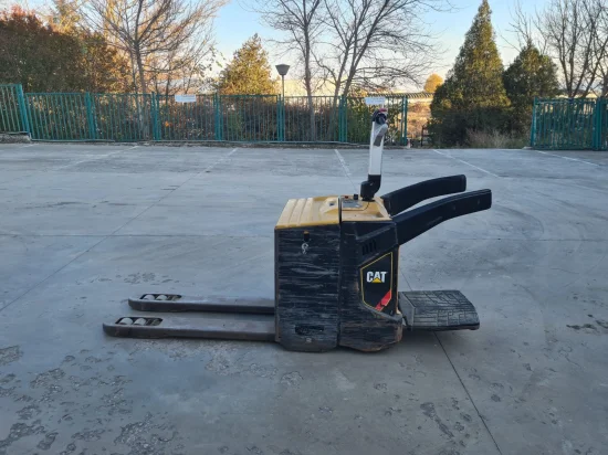 CATERPILLAR elektromos raklapemelő