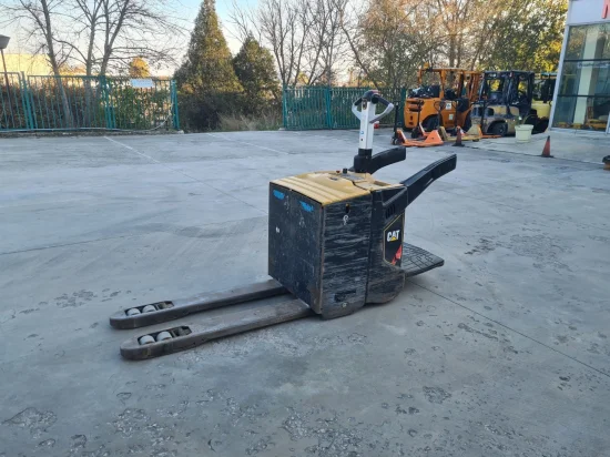CATERPILLAR elektromos raklapemelő