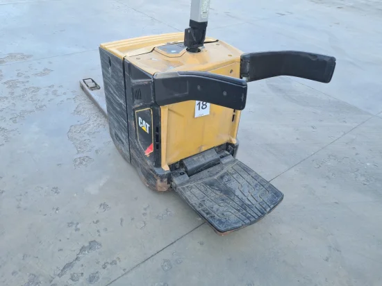 CATERPILLAR elektromos raklapemelő