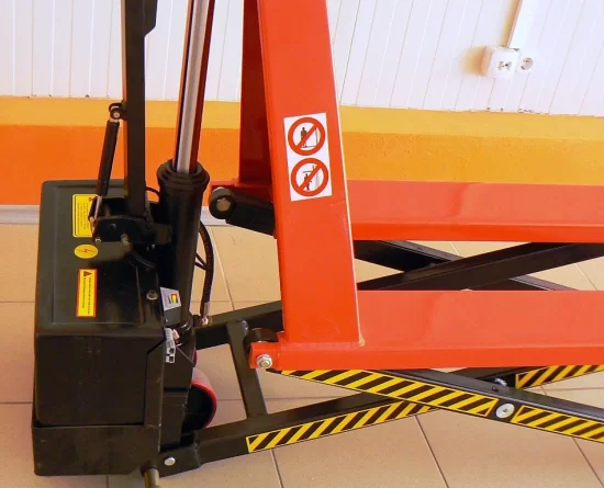 LIFTEX Scissor 1508E elektromos raklapemelő