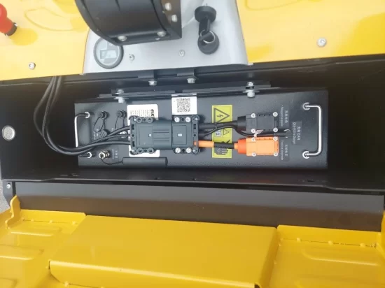 CHL 30ET elektromos raklapemelő