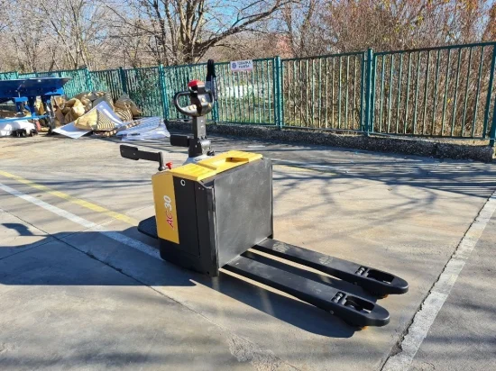CHL 30ET elektromos raklapemelő
