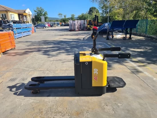 CHL 30ET elektromos raklapemelő