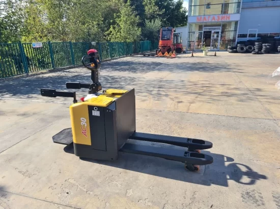 CHL 30ET elektromos raklapemelő