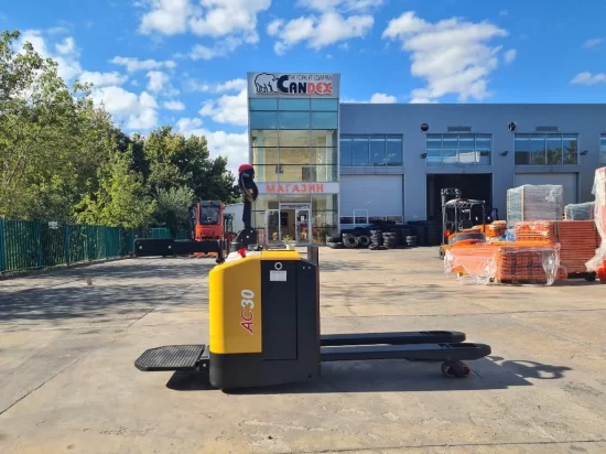 CHL 30ET elektromos raklapemelő
